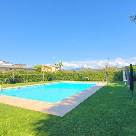 Colors Pool Apartment Μπαρντολίνο Εξωτερικό φωτογραφία