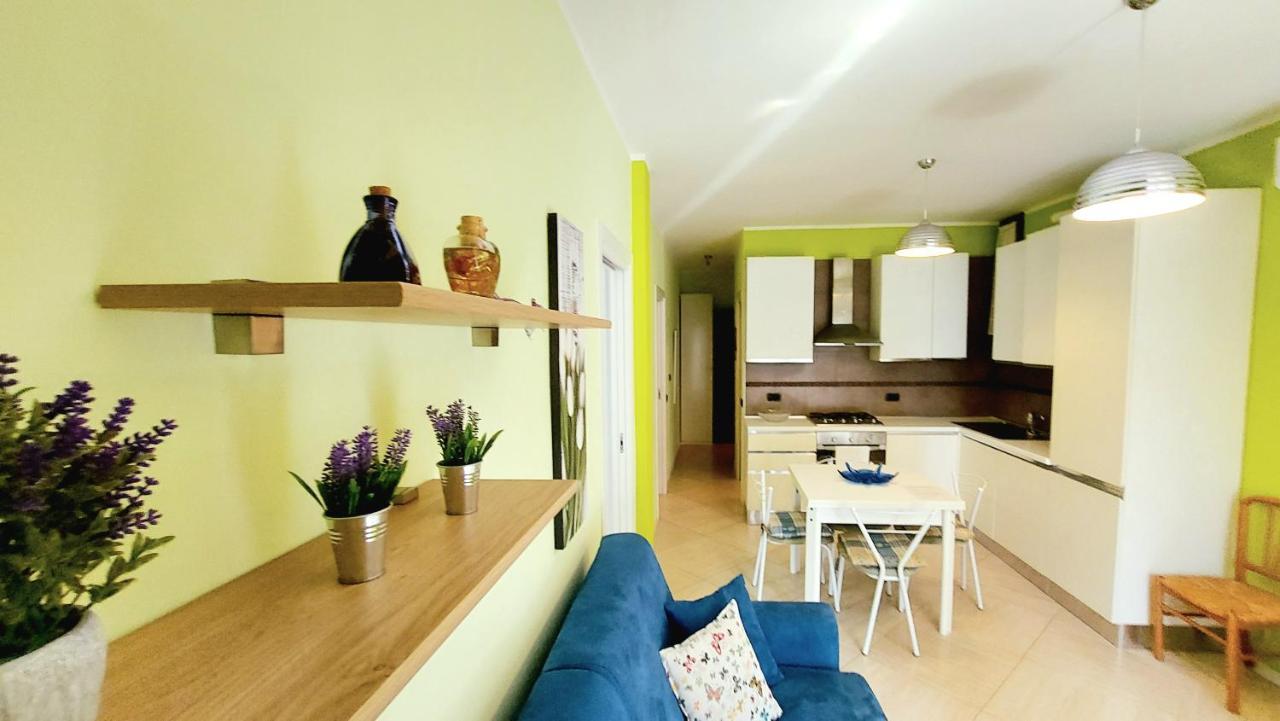 Colors Pool Apartment Μπαρντολίνο Εξωτερικό φωτογραφία
