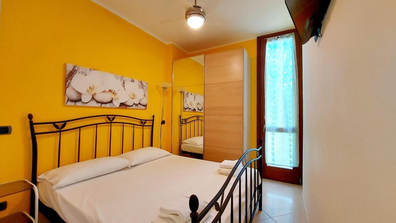 Colors Pool Apartment Μπαρντολίνο Εξωτερικό φωτογραφία