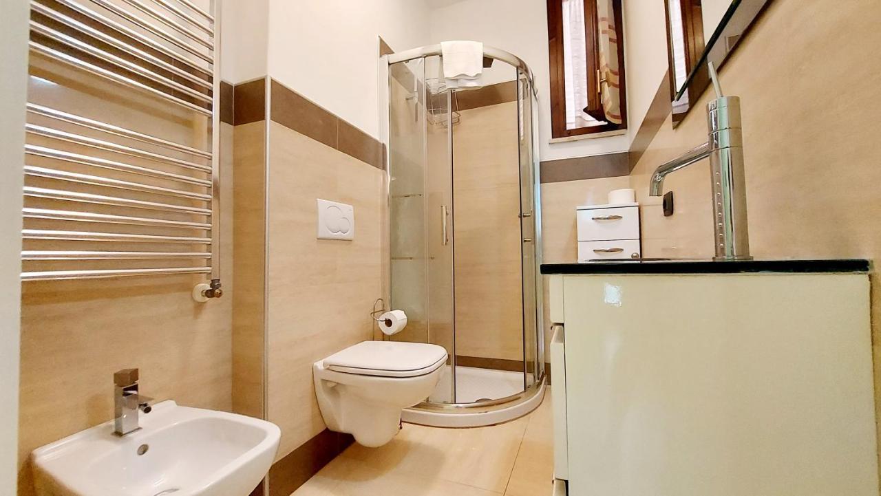 Colors Pool Apartment Μπαρντολίνο Εξωτερικό φωτογραφία